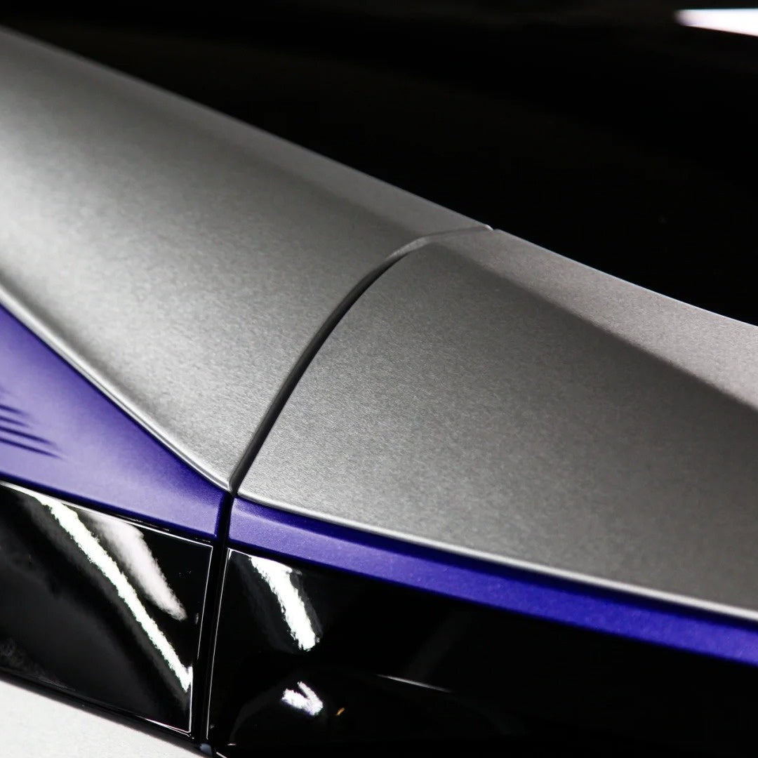 Matte Metallic Brushed Silver Car Vinyl Wrap product image 7 - Veloro matte vinyl wrap