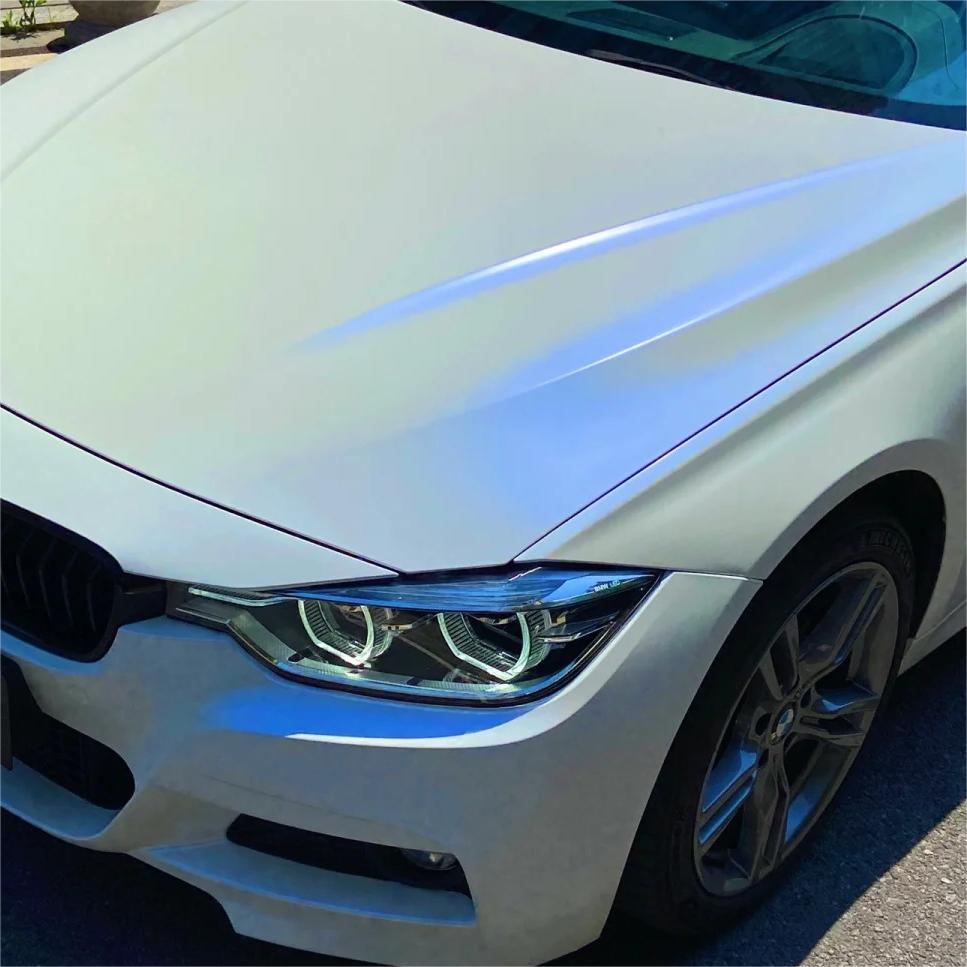 Matte Metallic Chameleon Blue White Car Vinyl Wrap product image 4 - Veloro color shift vinyl wrap