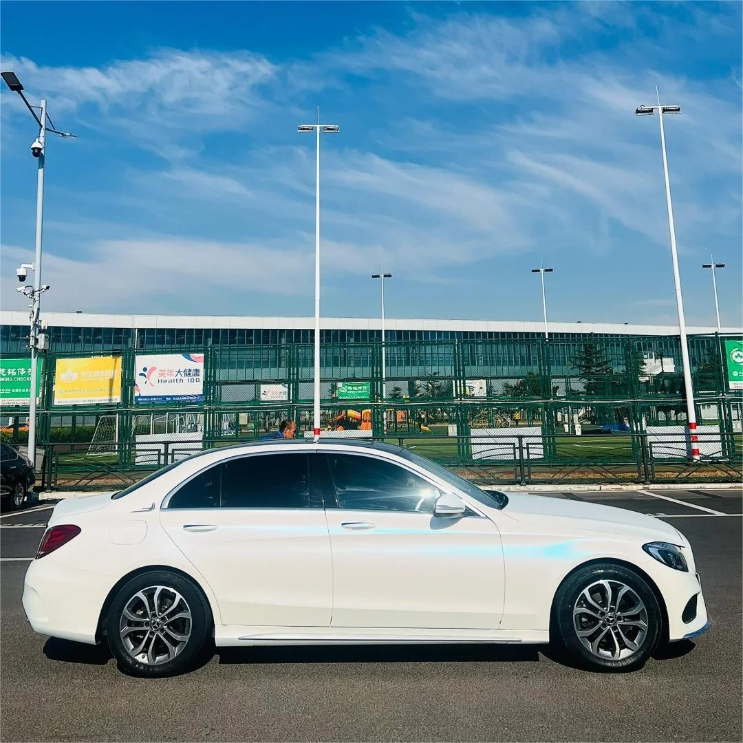 Matte Metallic Chameleon Diamond Blue White Car Vinyl Wrap product image 2 - Veloro color shift vinyl wrap