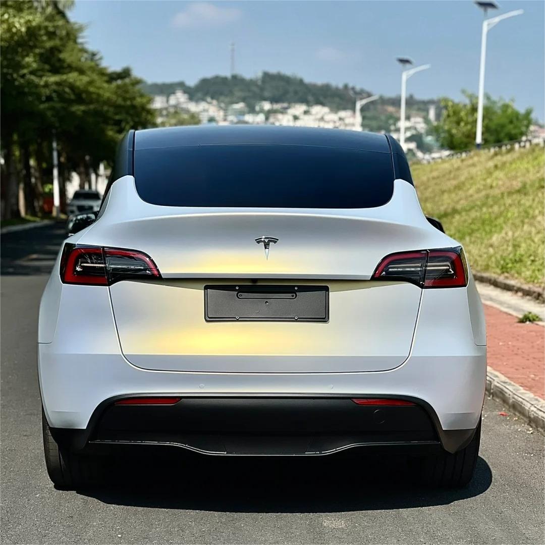 Matte Metallic Chameleon Gold Grey Car Vinyl Wrap product image 4 - Veloro color shift vinyl wrap