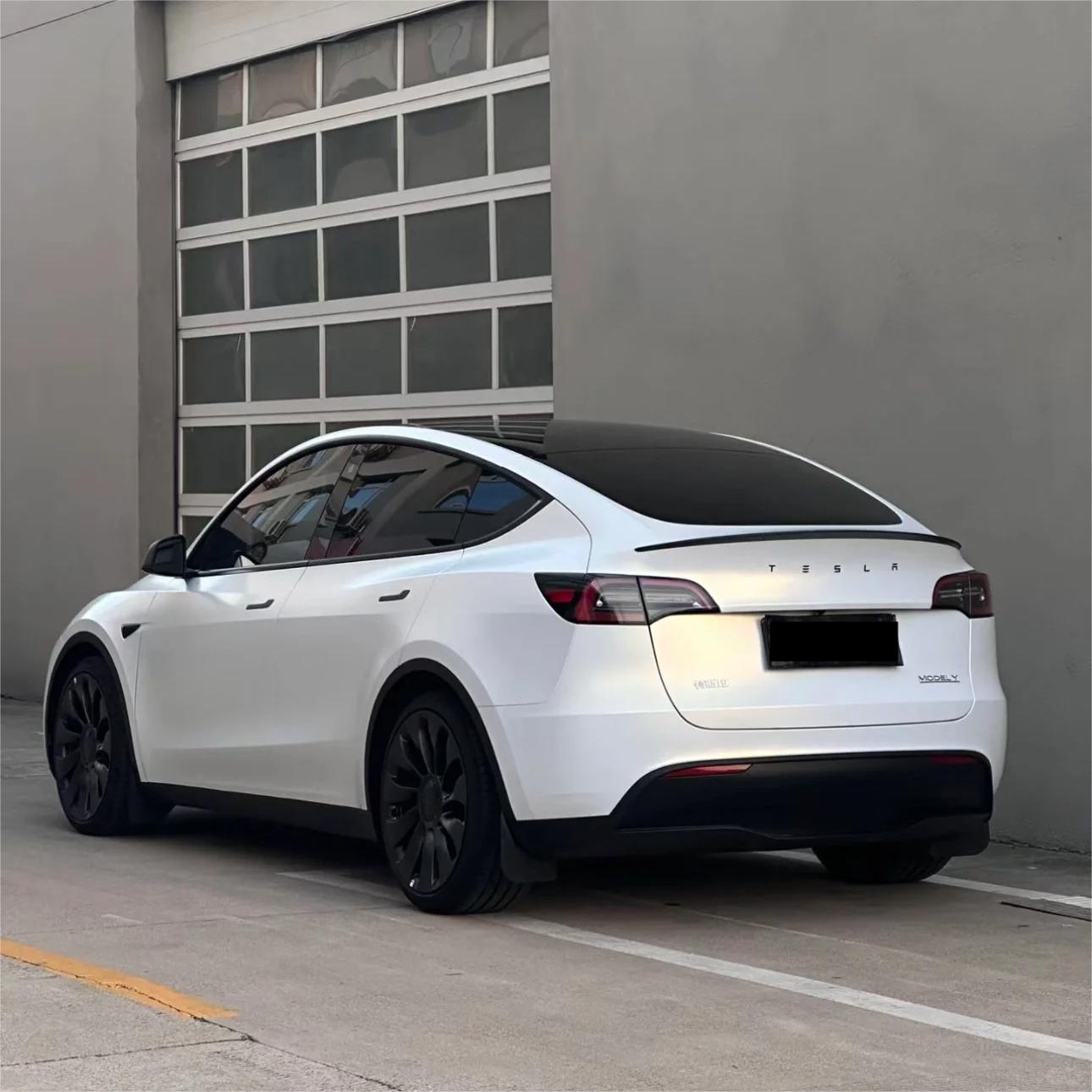 Matte Metallic Chameleon Gold White Car Vinyl Wrap Sale product image 3 - Veloro color shift vinyl wrap