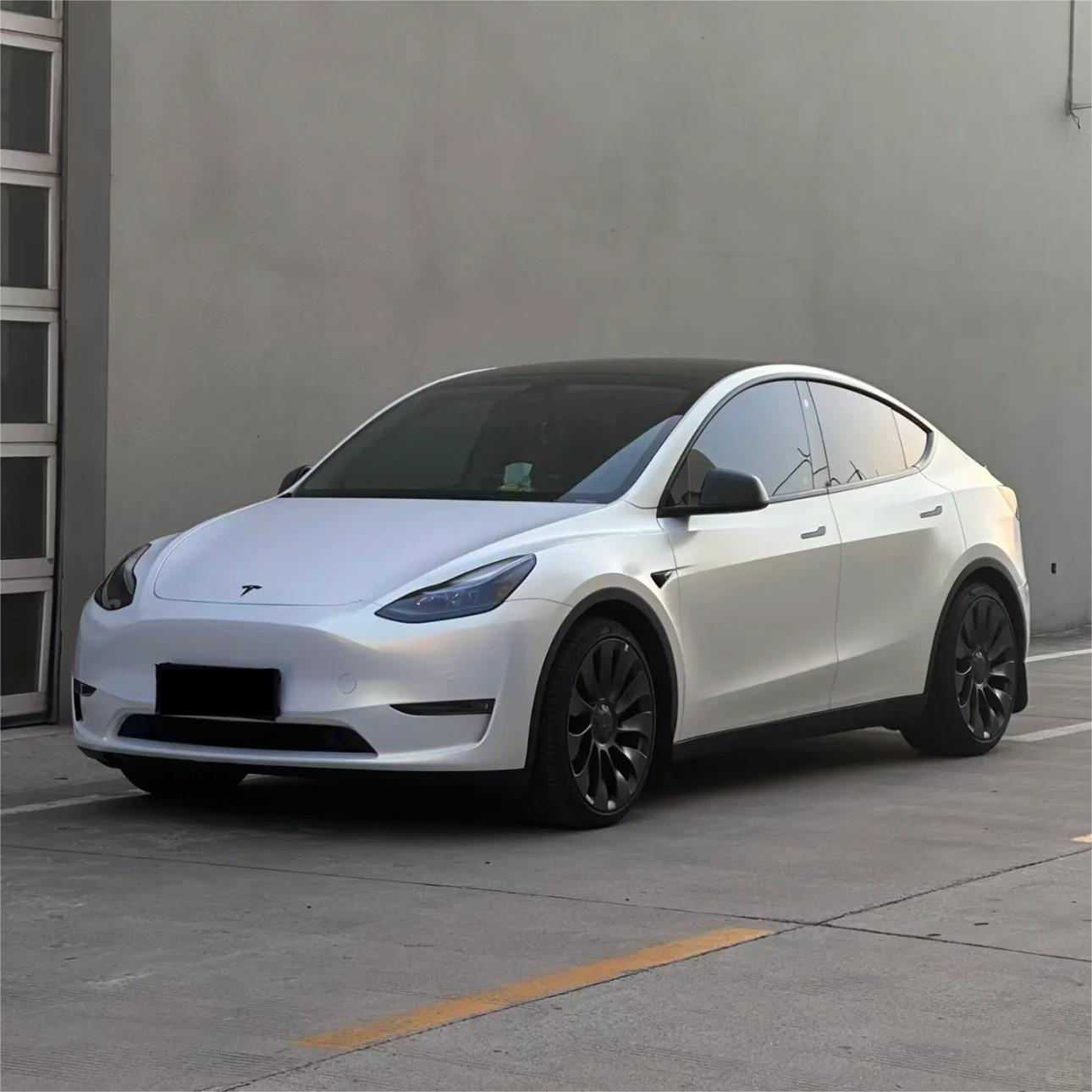 Matte Metallic Chameleon Gold White Car Vinyl Wrap Sale product image 2 - Veloro color shift vinyl wrap