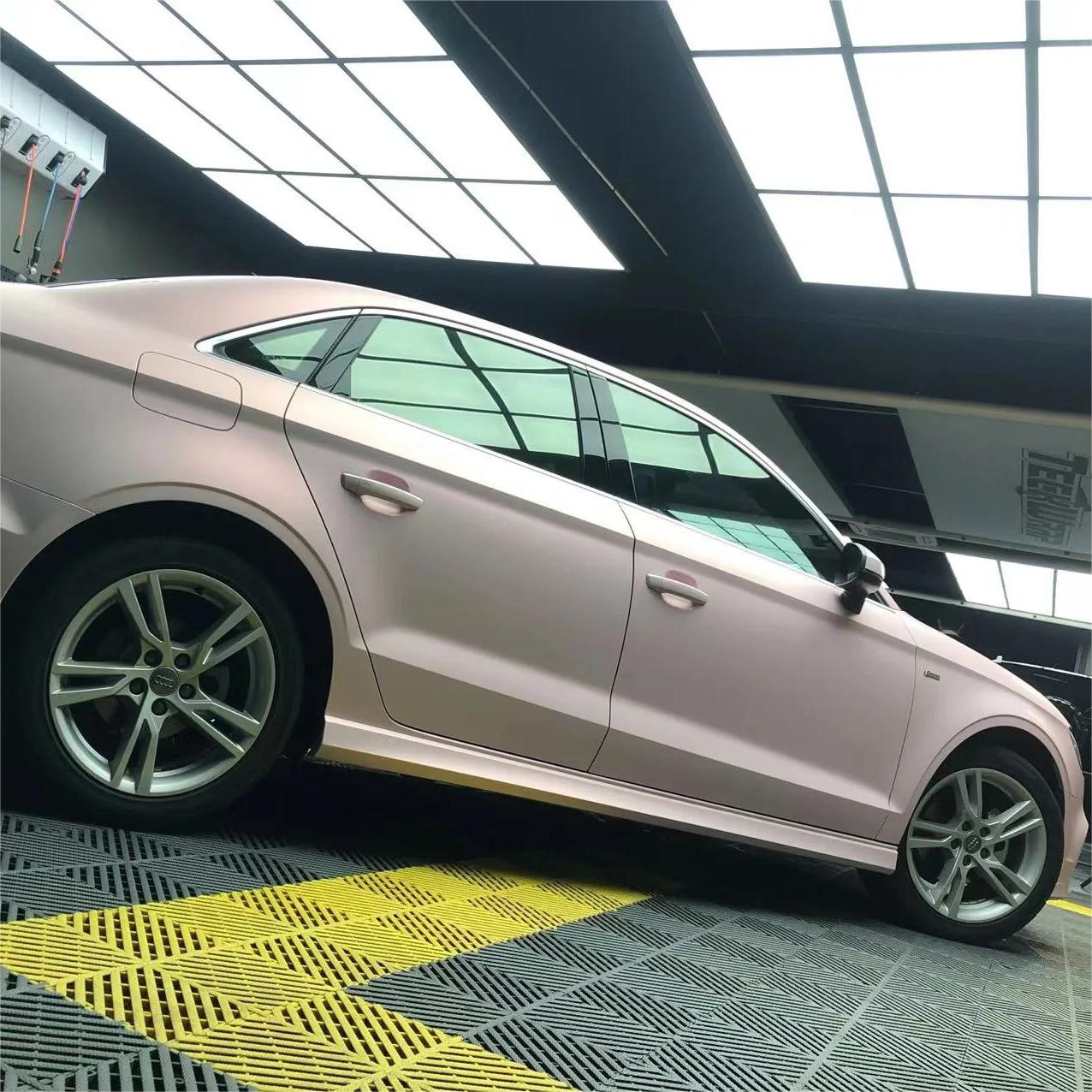 Matte Metallic Chameleon Light Pink White Car Vinyl Wrap product image 4 - Veloro color shift vinyl wrap