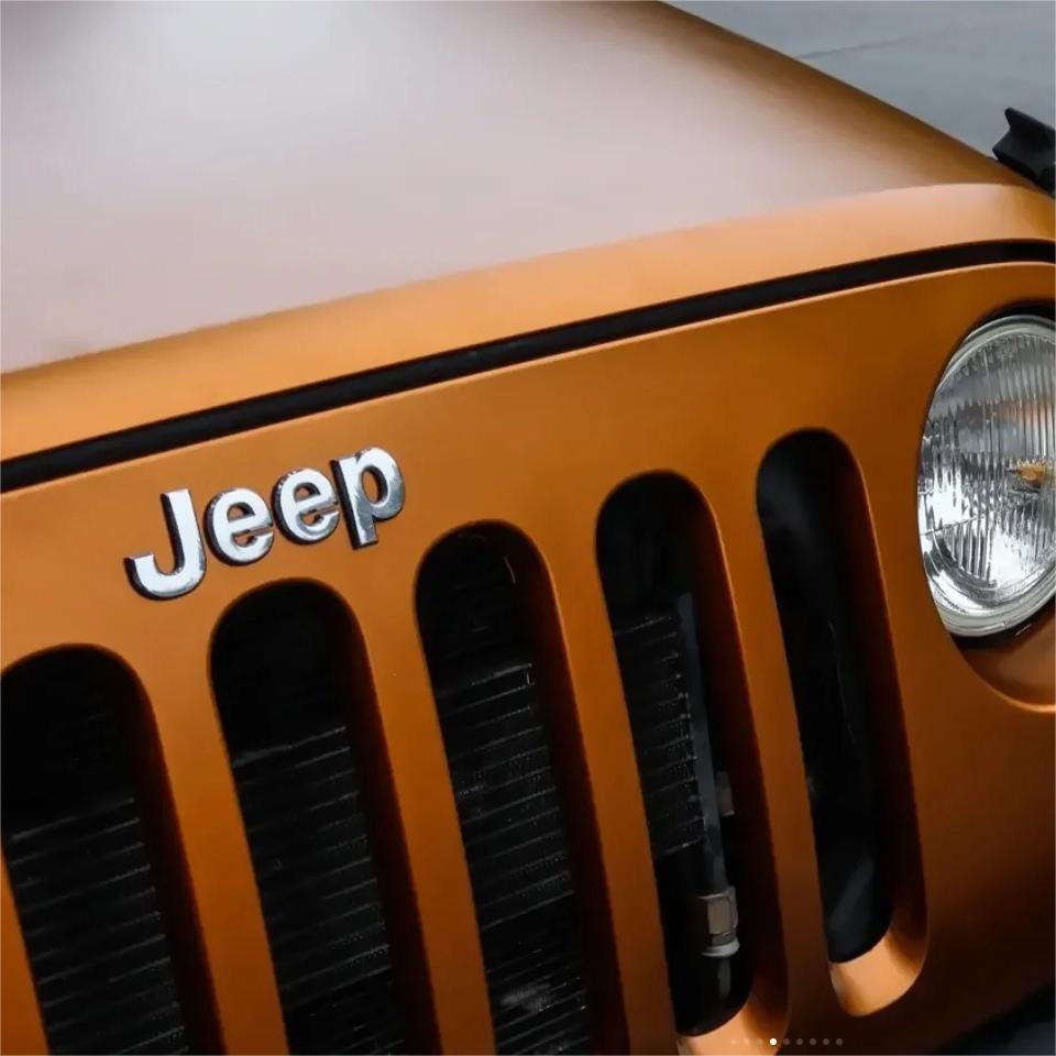 Matte Metallic Copper Brown Car Vinyl Wrap product image 5 - Veloro matte vinyl wrap