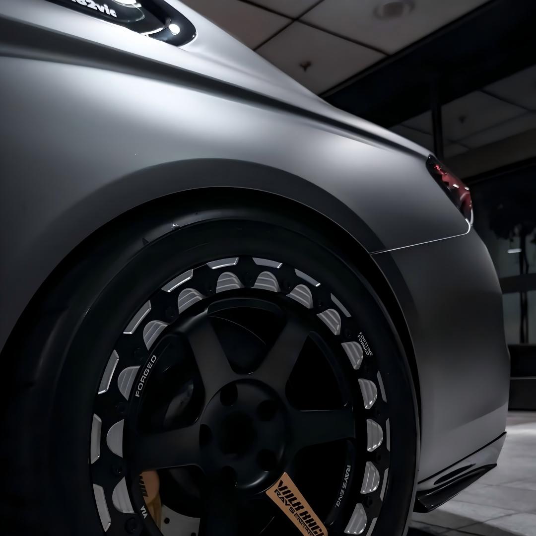 Matte Metallic Dark AMG Grey Car Vinyl Wrap PET product image 3 - Veloro matte vinyl wrap