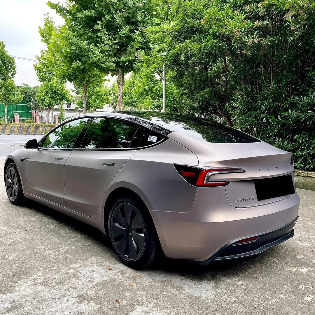 Matte Metallic DBX Purple Car Vinyl Wrap PET product image 4 - Veloro matte vinyl wrap