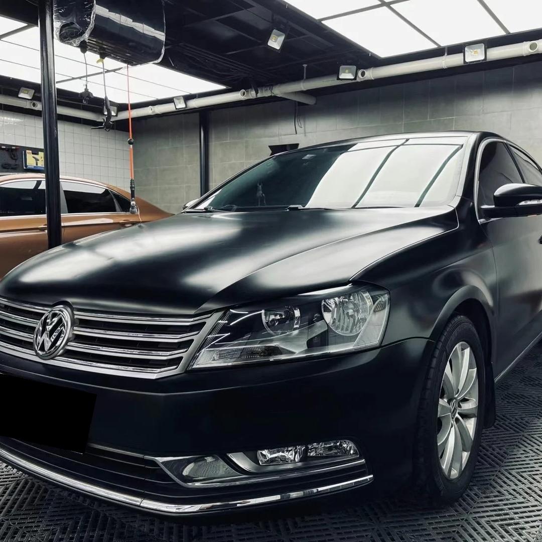 Matte Metallic Deep Black Car Vinyl Wrap product image 3 - Veloro matte vinyl wrap