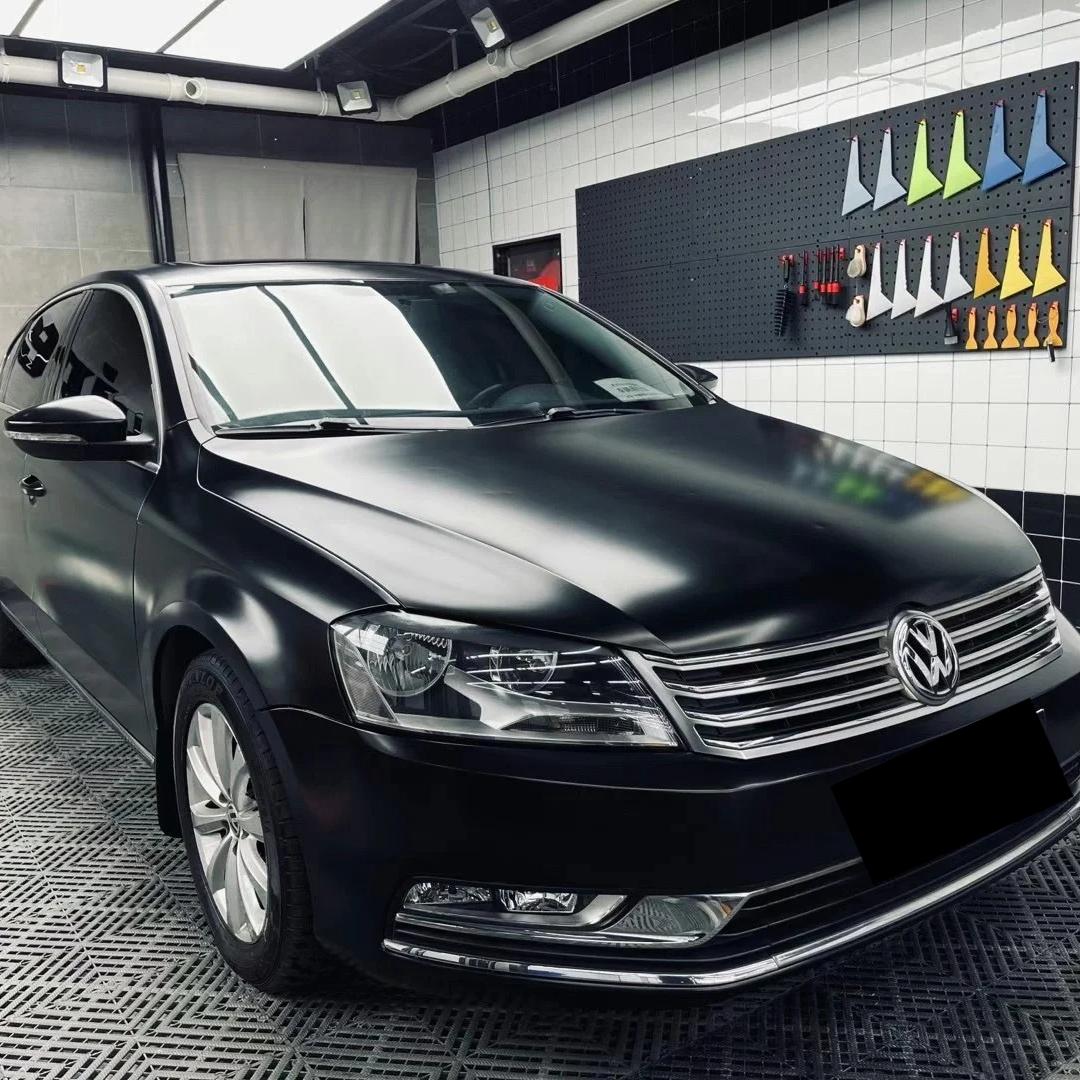 Matte Metallic Deep Black Car Vinyl Wrap product image 4 - Veloro matte vinyl wrap