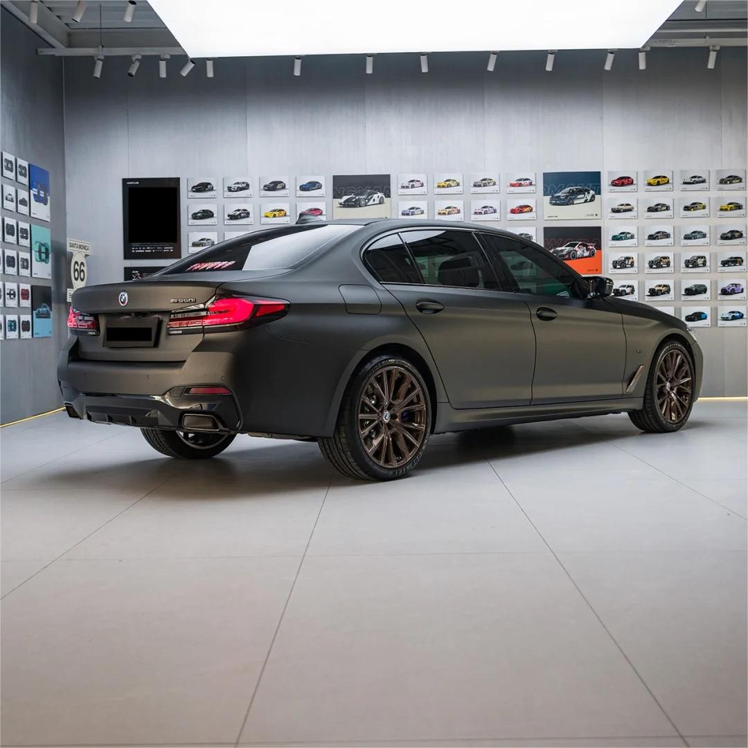 Matte Metallic Diamond Black Gold Car Vinyl Wrap product image 4 - Veloro matte vinyl wrap