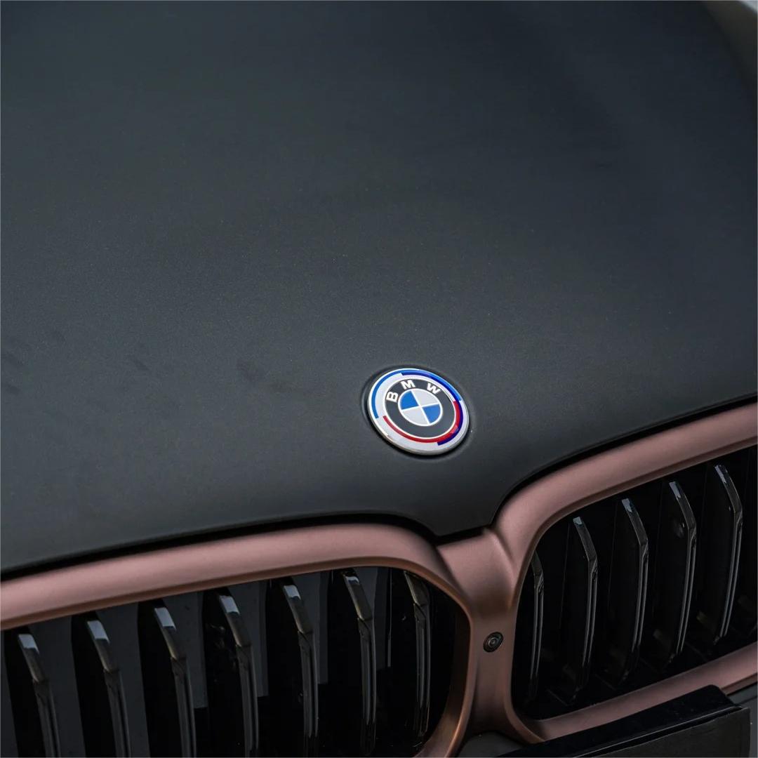 Matte Metallic Diamond Black Gold Car Vinyl Wrap product image 8 - Veloro matte vinyl wrap