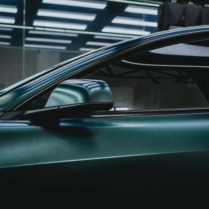 Matte Metallic Diamond Emerald Green Car Vinyl Wrap product image 8 - Veloro matte vinyl wrap