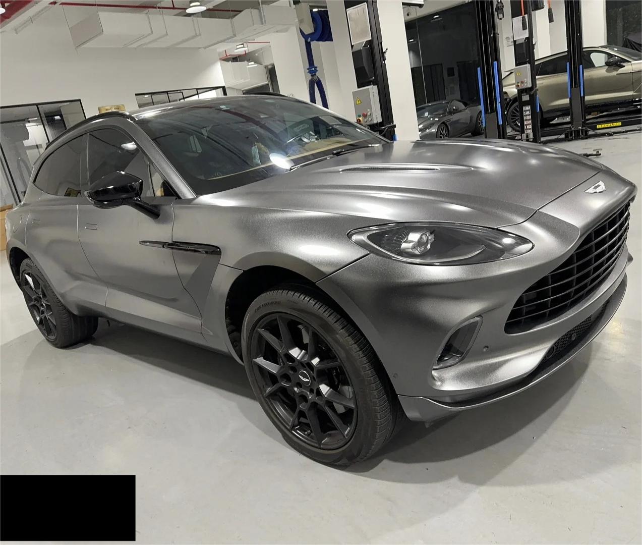 Matte Metallic Diamond Graphite Light Grey Car Vinyl Wrap product image 3 - Veloro matte vinyl wrap