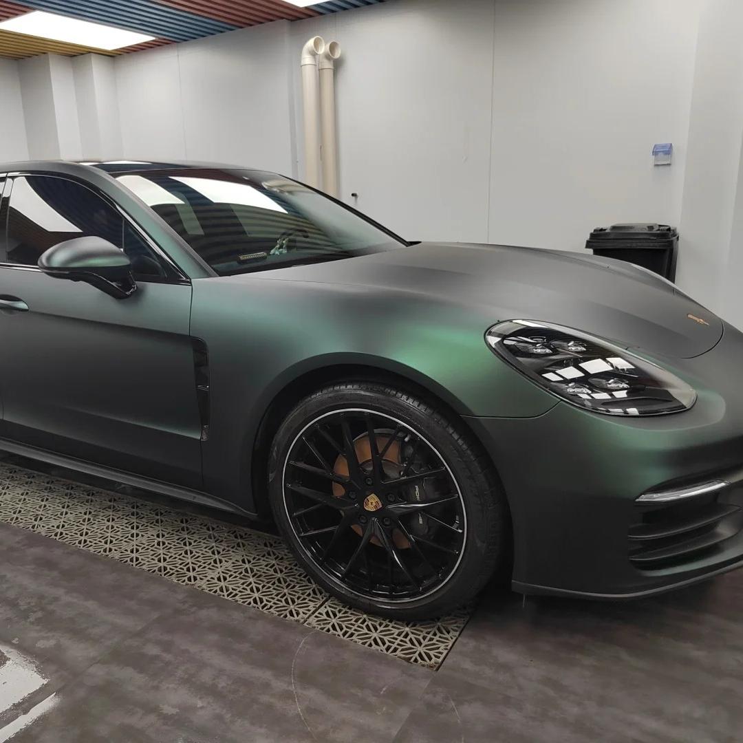 Matte Metallic Diamond Green Car Vinyl Wrap PET product image 2 - Veloro matte vinyl wrap