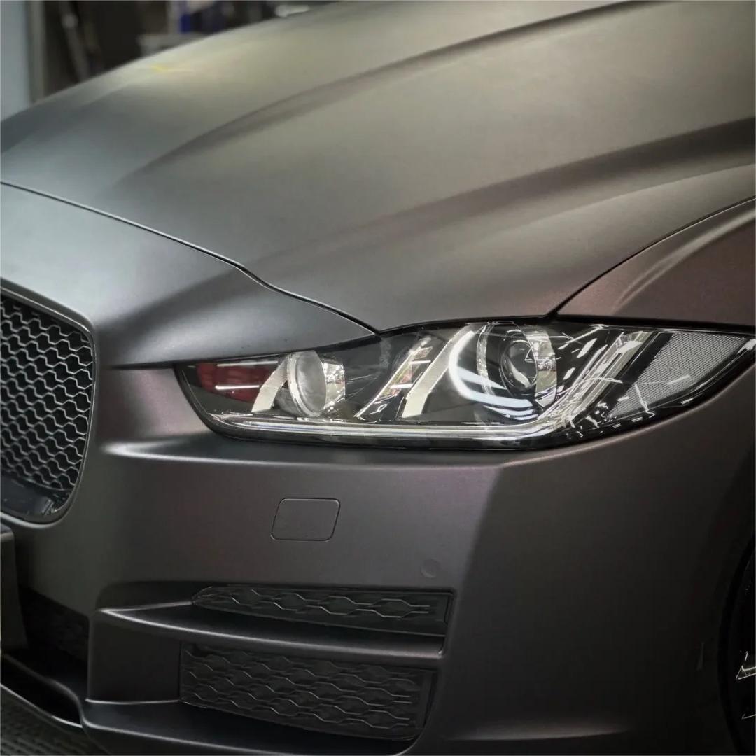 Matte Metallic Diamond Red Black Car Vinyl Wrap product image 5 - Veloro matte vinyl wrap
