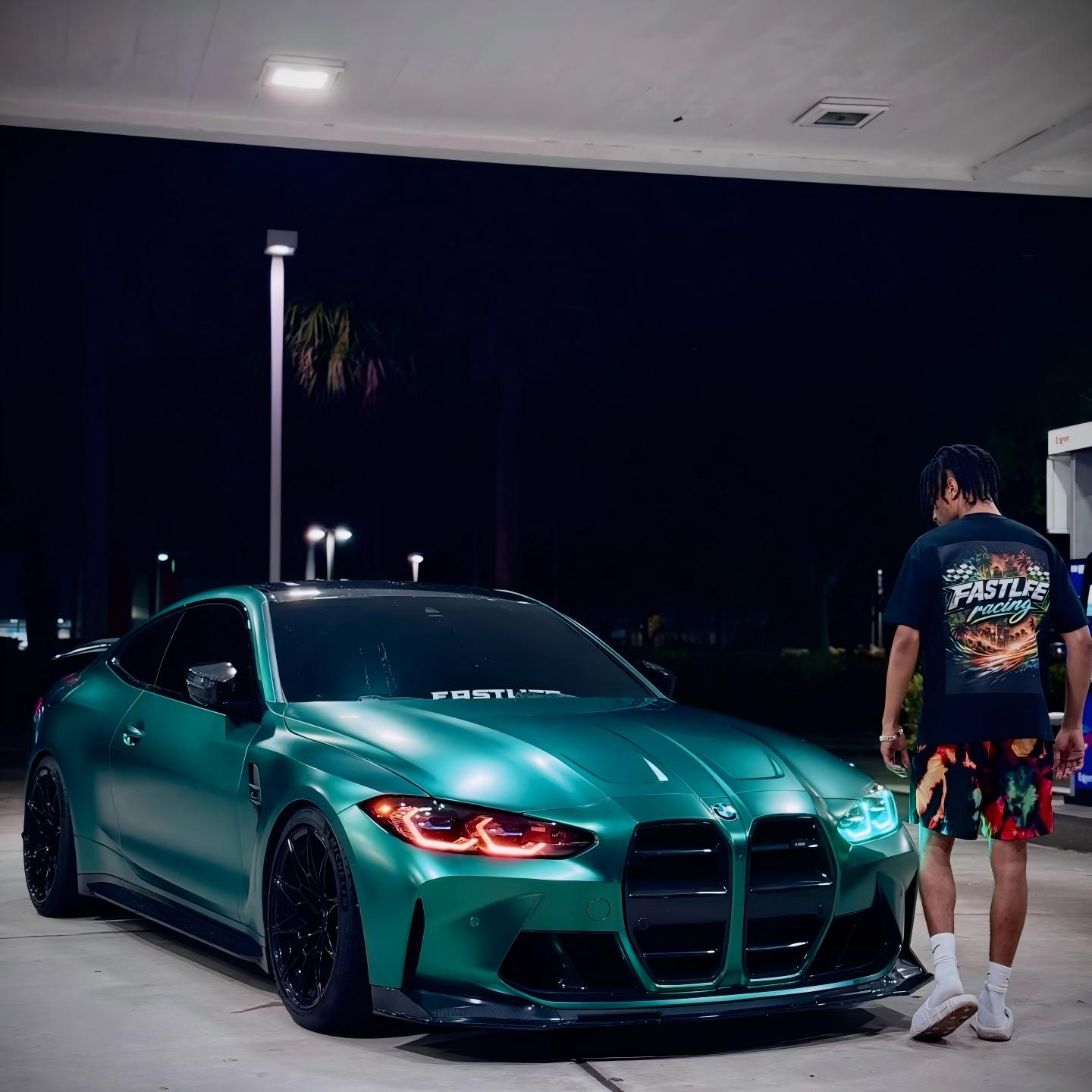 Matte Metallic Emerald Green Car Vinyl Wrap product image 6 - Veloro matte vinyl wrap