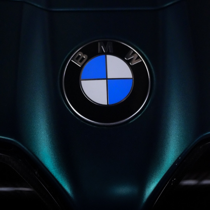 Matte Metallic Emerald Green Car Vinyl Wrap product image 14 - Veloro matte vinyl wrap