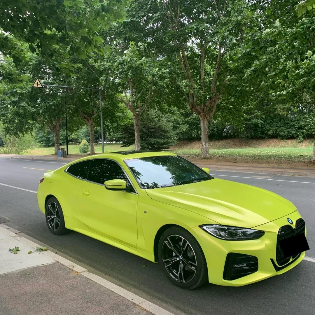 Matte Metallic Fluorescent Yellow Car Vinyl Wrap product image 6 - Veloro matte vinyl wrap