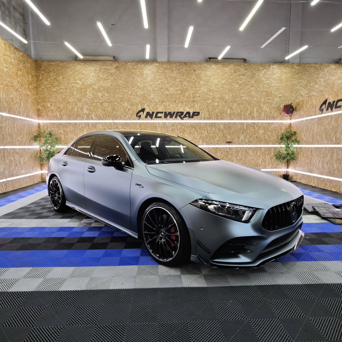 Ultra Matte Metallic Grey Blue Car Vinyl Wrap |Gray Blue Car Wrap PET product image 2 - Veloro matte vinyl wrap