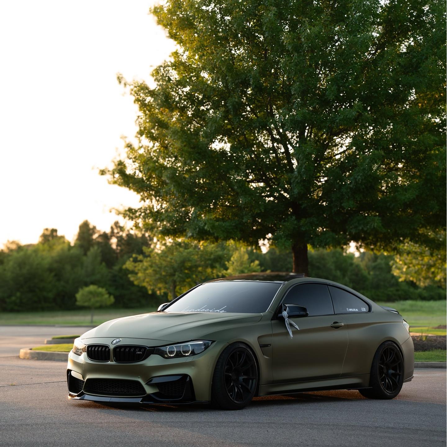 Matte Metallic Lighting Green Car Vinyl Wrap PET product image 11 - Veloro matte vinyl wrap