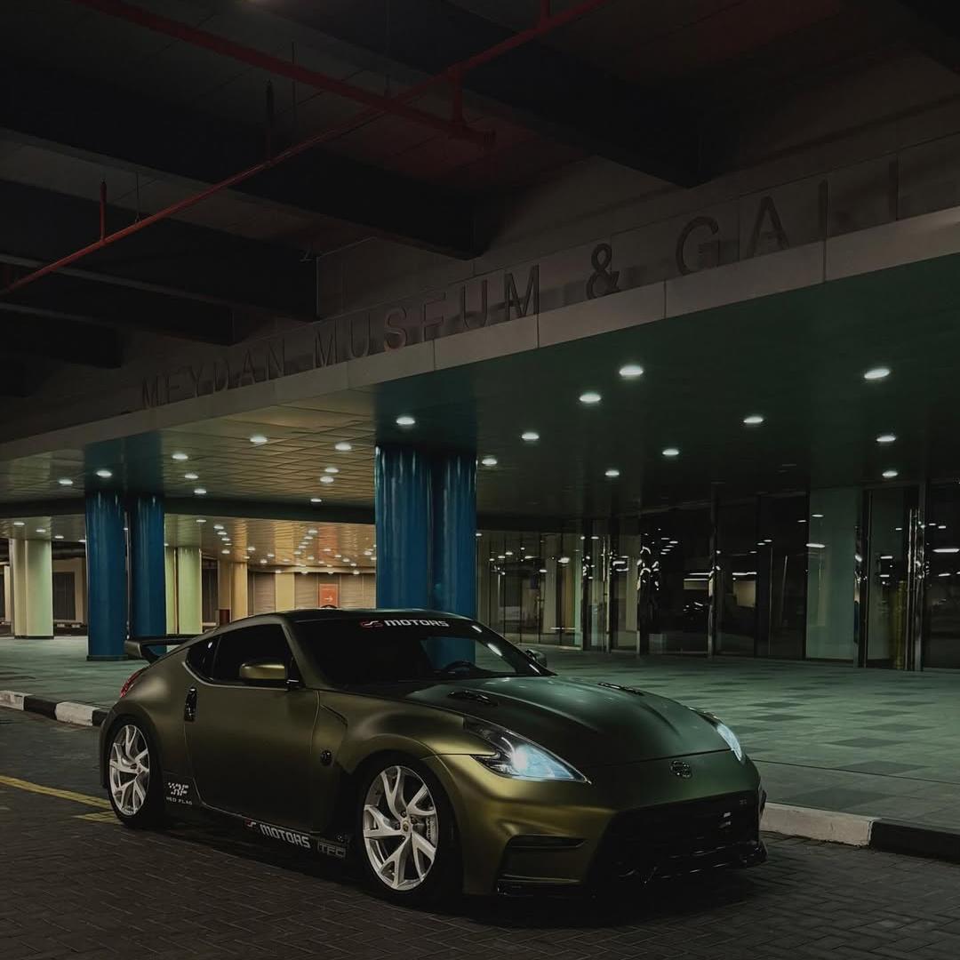 Matte Metallic Lighting Green Car Vinyl Wrap PET product image 9 - Veloro matte vinyl wrap