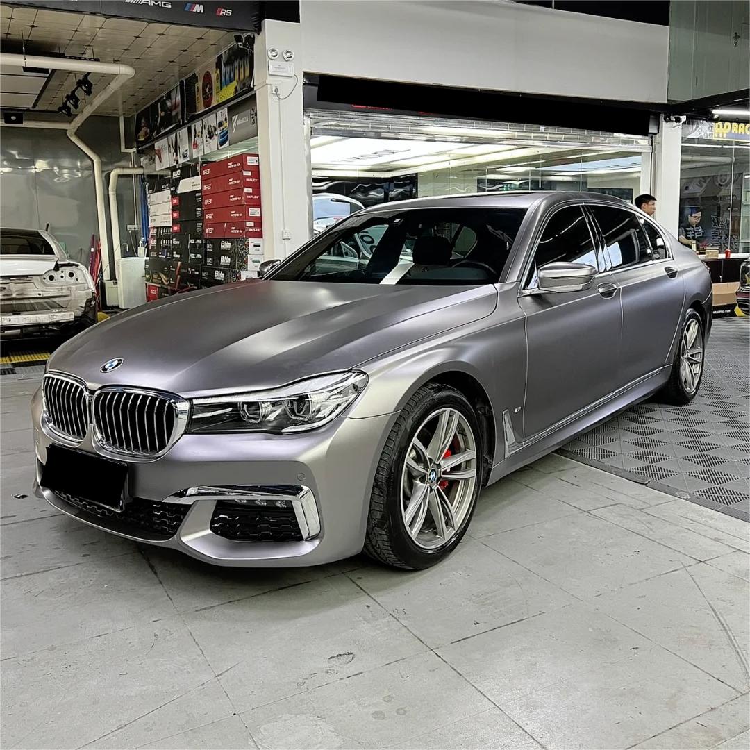 Matte Metallic Satin Brown Grey Car Vinyl Wrap product image 2 - Veloro matte vinyl wrap