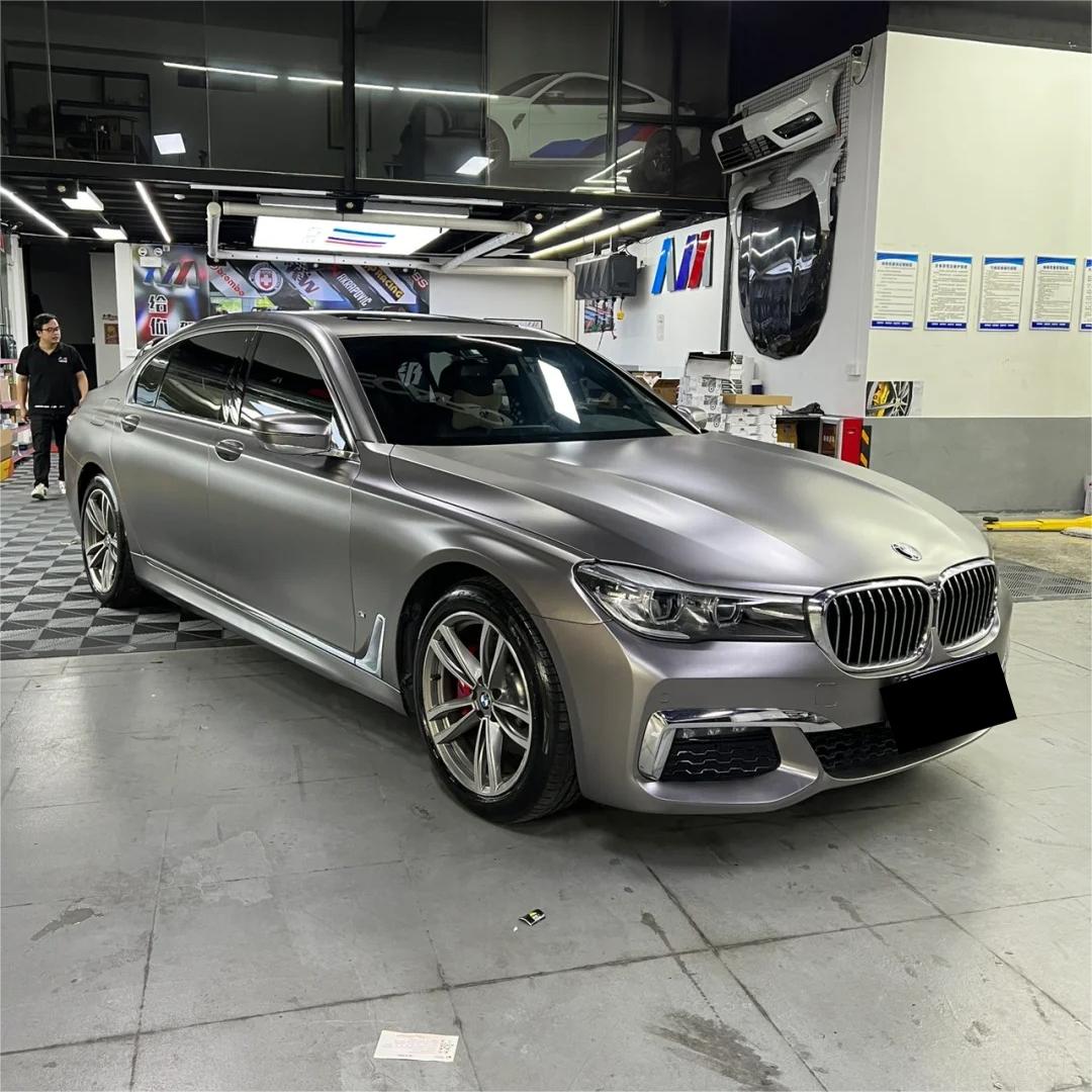 Matte Metallic Satin Brown Grey Car Vinyl Wrap product image 4 - Veloro matte vinyl wrap