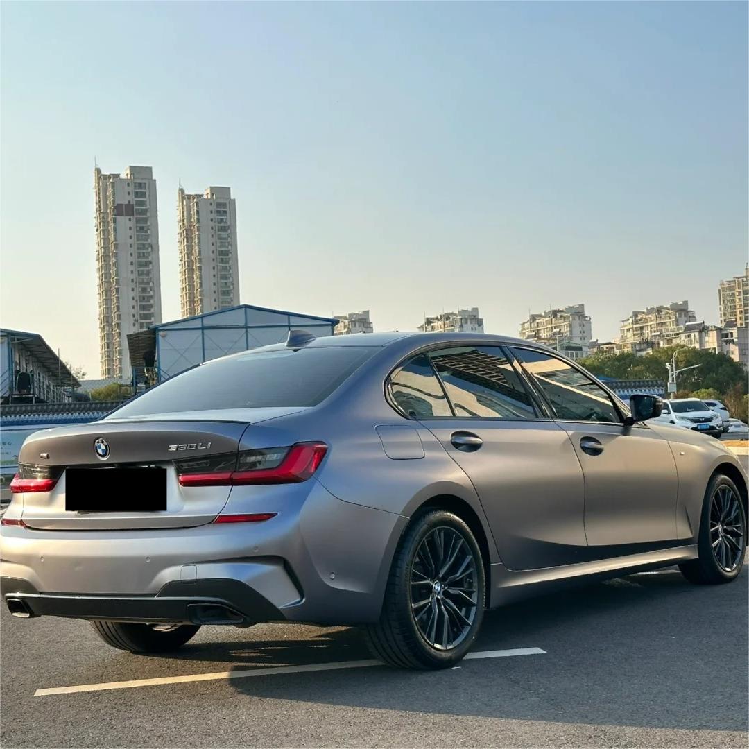 Matte Metallic Satin Carbon Grey Car Vinyl Wrap product image 4 - Veloro carbon fiber vinyl wrap