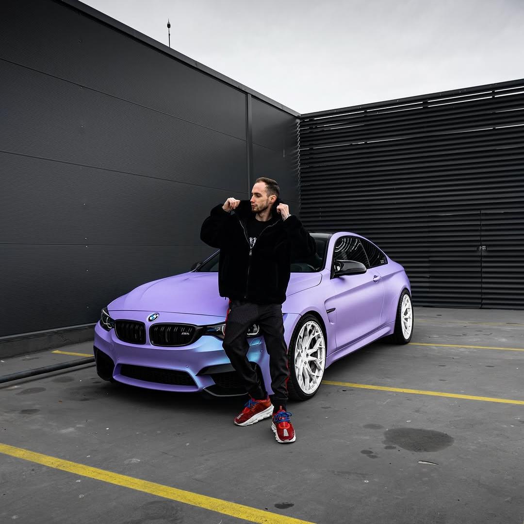 Matte Chameleon Glacial Frost Purple Car Vinyl Wrap PET product image 2 - Veloro color shift vinyl wrap