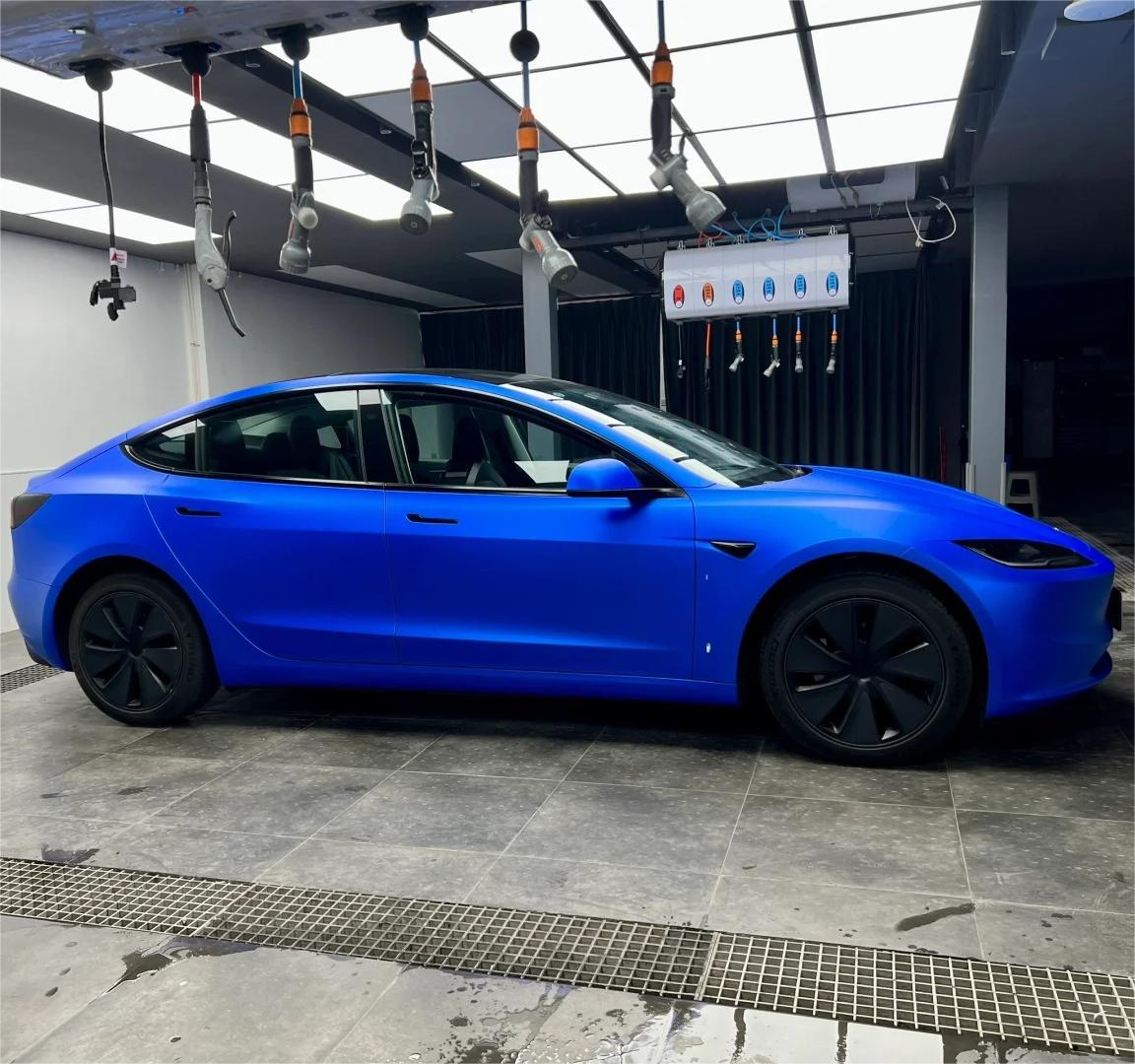 Matte Metallic Satin Chrome Blue Car Vinyl Wrap PET product image 4 - Veloro chrome vinyl wrap