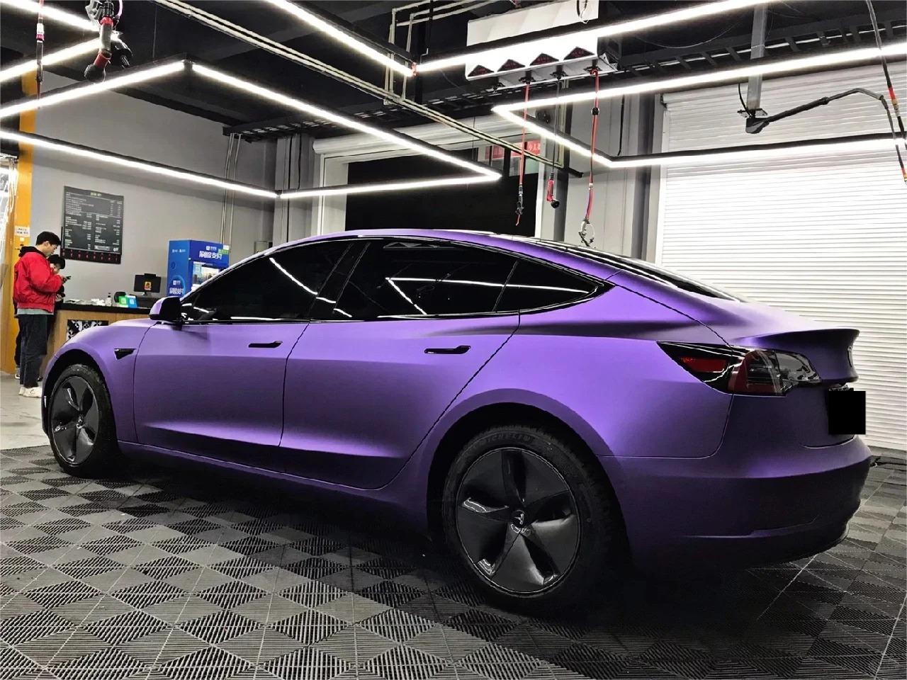 Matte Metallic Satin Chrome Purple Car Vinyl Wrap product image 6 - Veloro chrome vinyl wrap