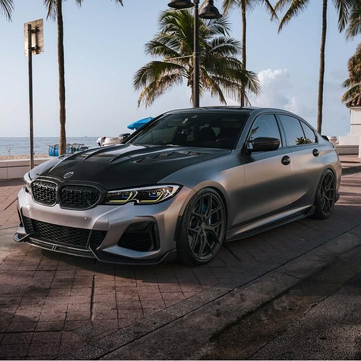 Matte Metallic Titanium Grey Car Vinyl Wrap PET product image 3 - Veloro matte vinyl wrap