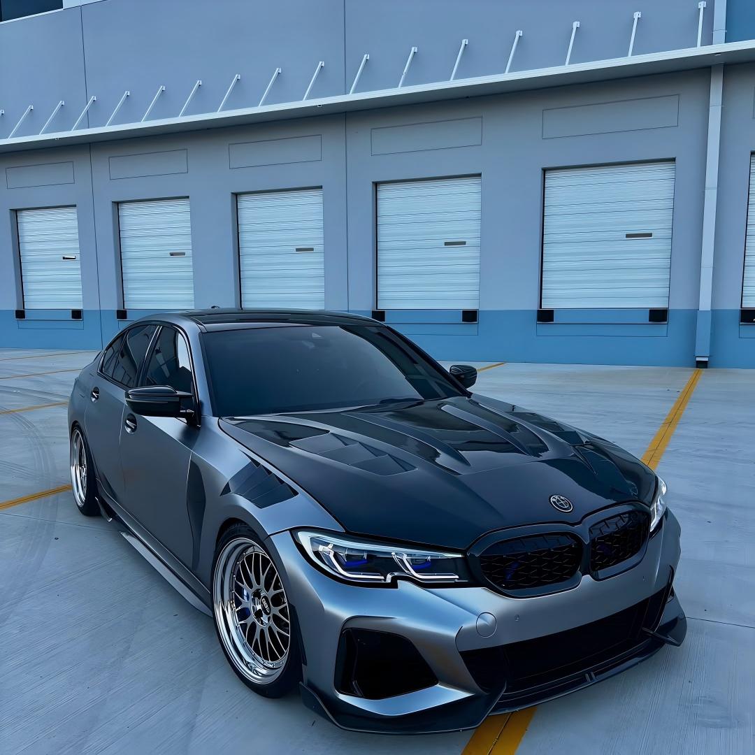 Matte Metallic Titanium Grey Car Vinyl Wrap PET product image 2 - Veloro matte vinyl wrap