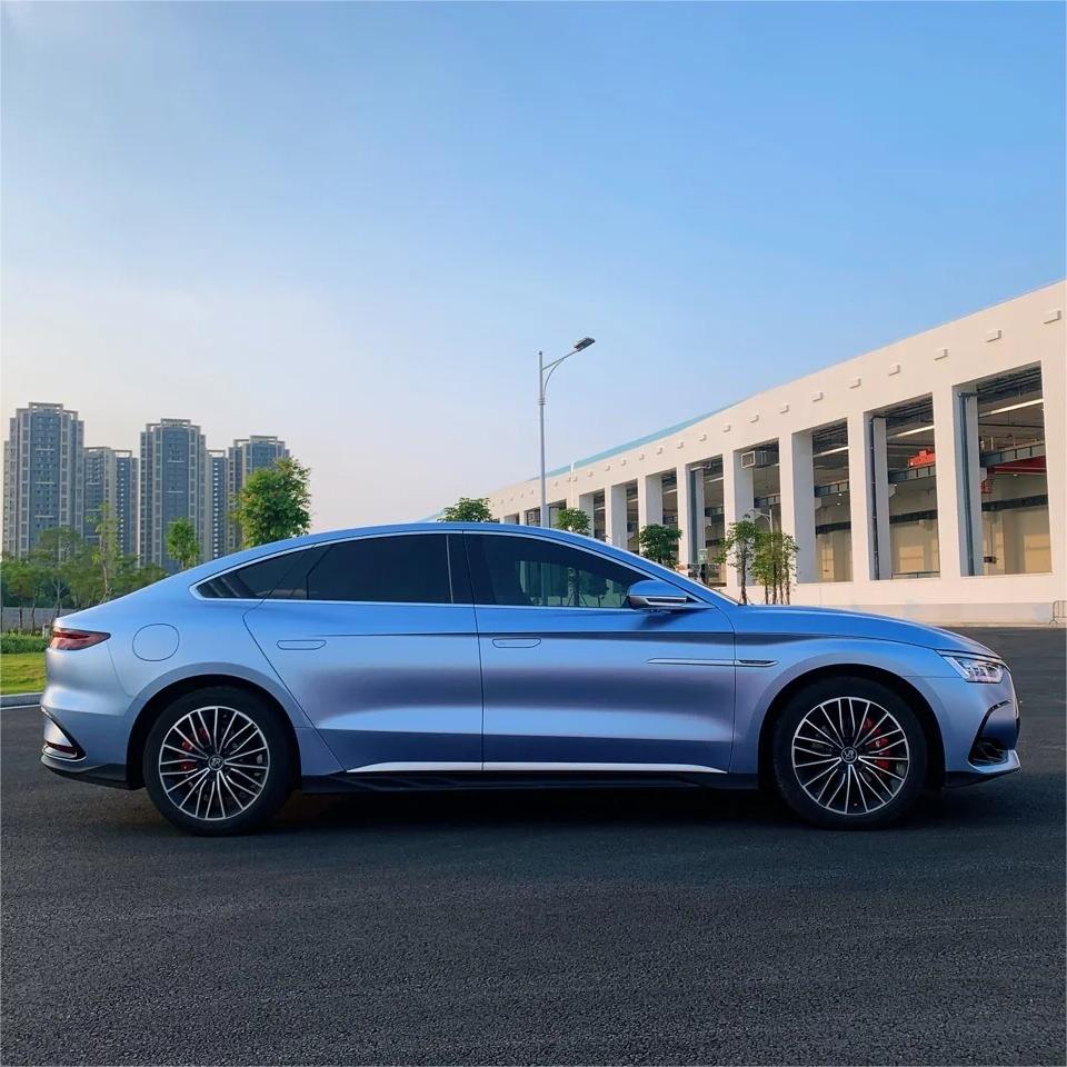 Matte Metallic Mist Blue Car Vinyl Wrap | Vivid Blue Car wrap product image 4 - Veloro matte vinyl wrap