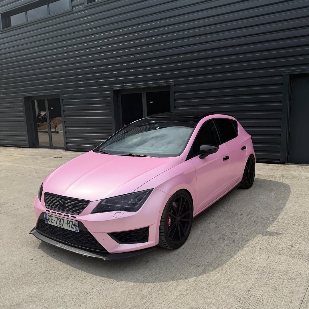 Matte Satin Bubblegum Pink Car Vinyl Wrap product image 3 - Veloro matte vinyl wrap