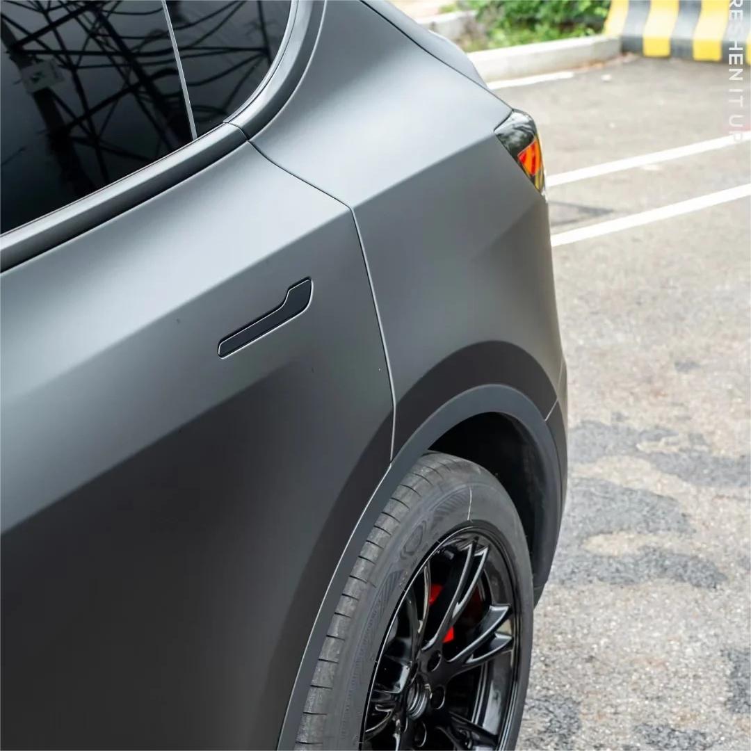 Matte Satin Chrome Black Car Vinyl Wrap product image 8 - Veloro chrome vinyl wrap