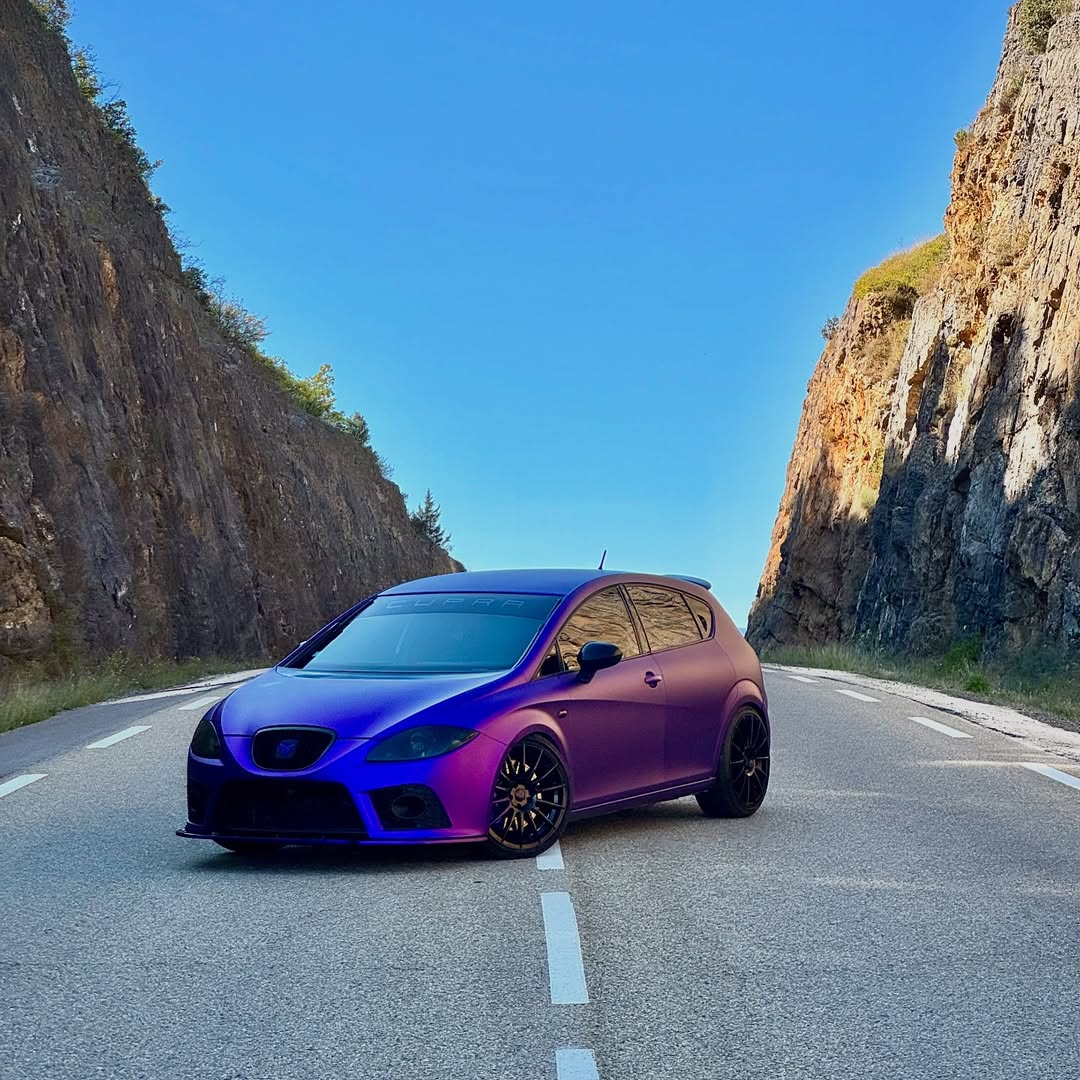 Matte Satin Chrome Purple Car Vinyl Wrap PET product image 7 - Veloro chrome vinyl wrap