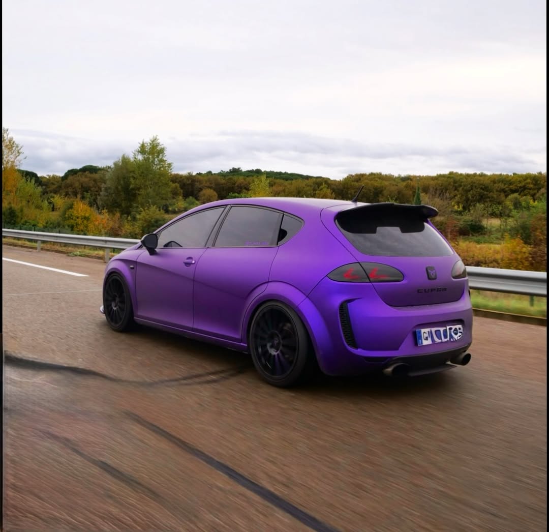 Matte Satin Chrome Purple Car Vinyl Wrap PET product image 3 - Veloro chrome vinyl wrap
