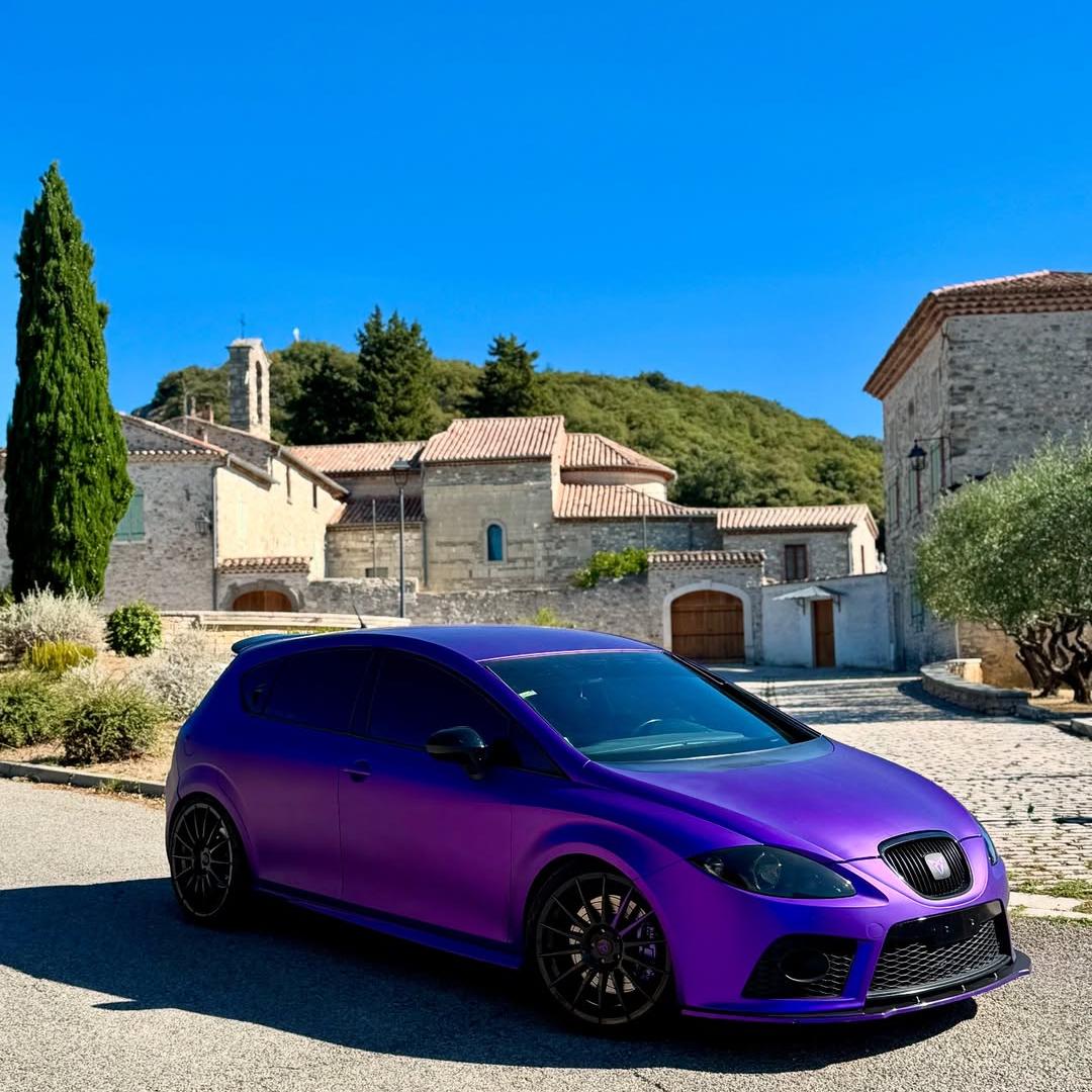 Matte Satin Chrome Purple Car Vinyl Wrap PET product image 6 - Veloro chrome vinyl wrap