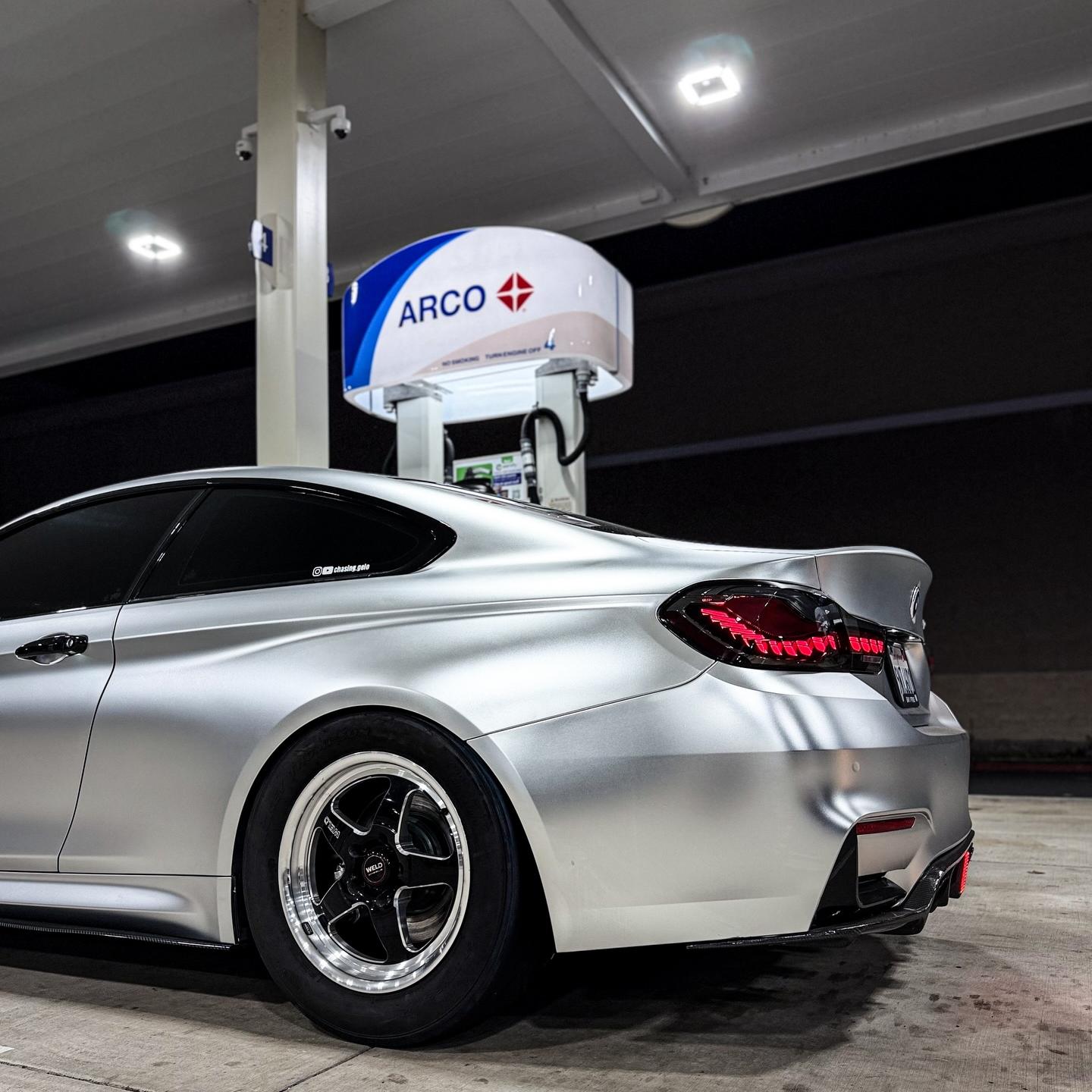 Matte Satin Chrome Silver Car Vinyl Wrap | Satin Chrome X Silver Car Wrap product image 10 - Veloro chrome vinyl wrap
