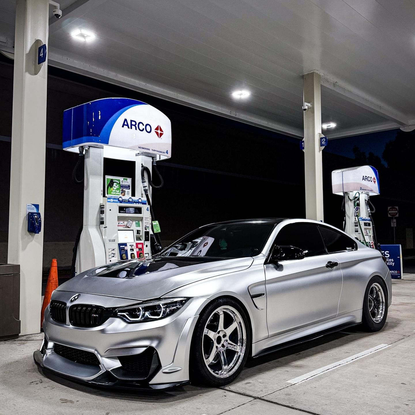 Matte Satin Chrome Silver Car Vinyl Wrap | Satin Chrome X Silver Car Wrap product image 7 - Veloro chrome vinyl wrap