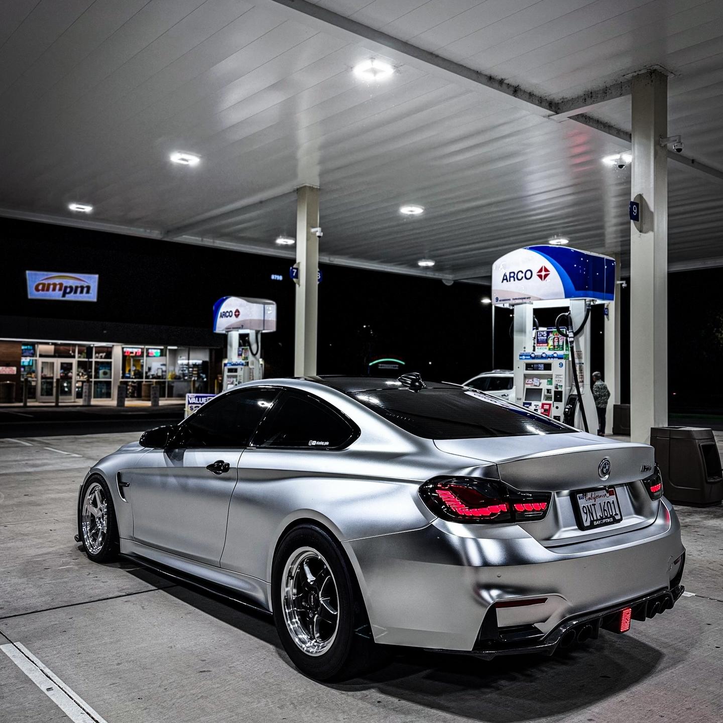 Matte Satin Chrome Silver Car Vinyl Wrap | Satin Chrome X Silver Car Wrap product image 5 - Veloro chrome vinyl wrap