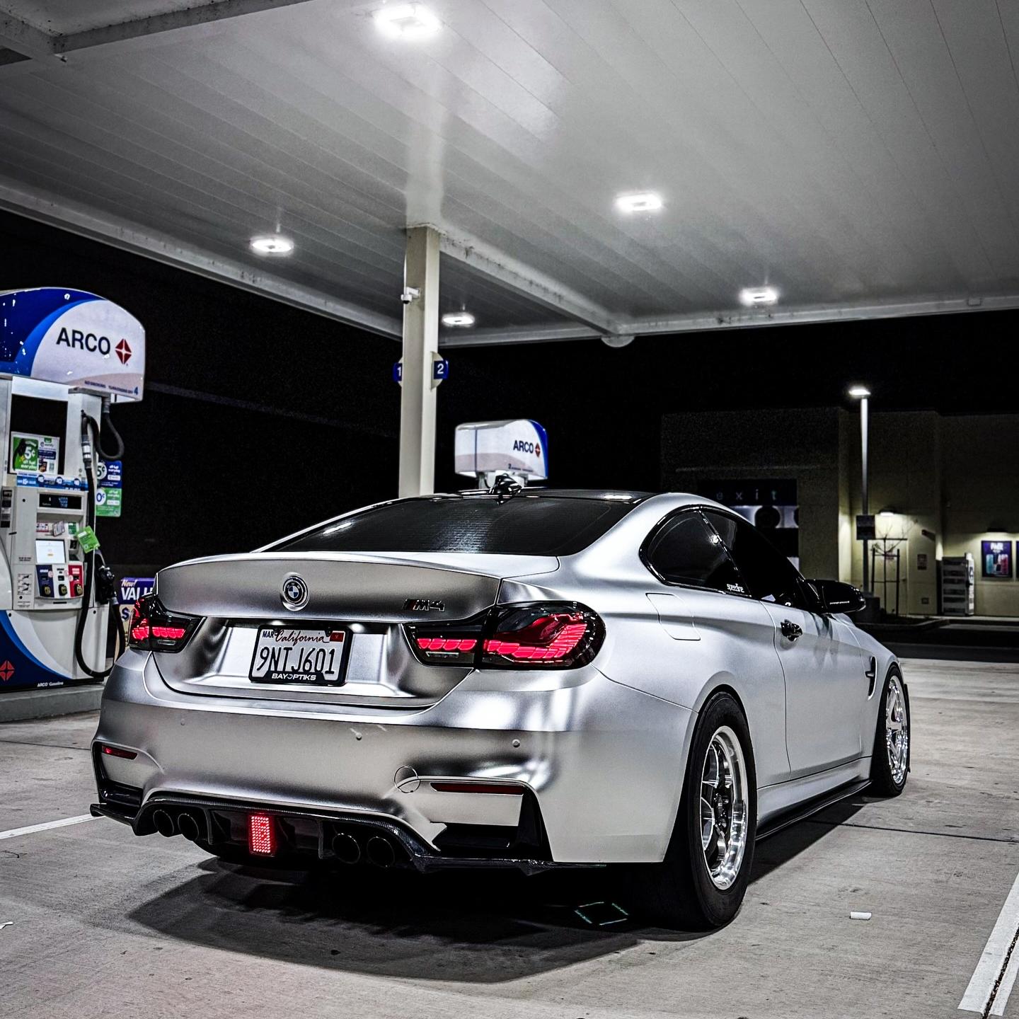 Matte Satin Chrome Silver Car Vinyl Wrap | Satin Chrome X Silver Car Wrap product image 6 - Veloro chrome vinyl wrap