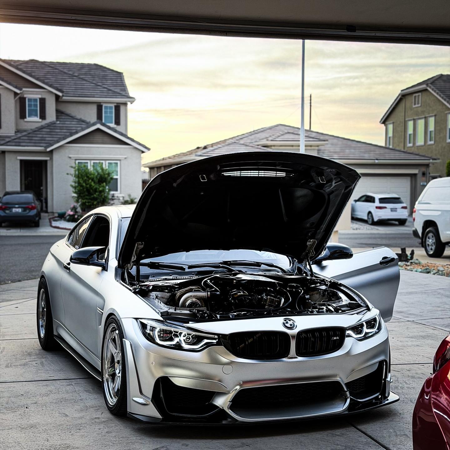 Matte Satin Chrome Silver Car Vinyl Wrap | Satin Chrome X Silver Car Wrap product image 3 - Veloro chrome vinyl wrap