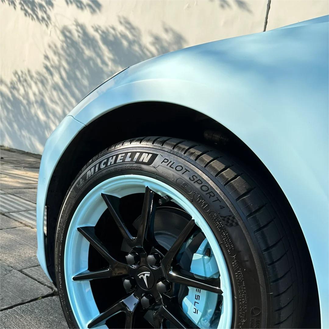 Matte Satin Glacier Blue Car Vinyl Wrap product image 6 - Veloro matte vinyl wrap