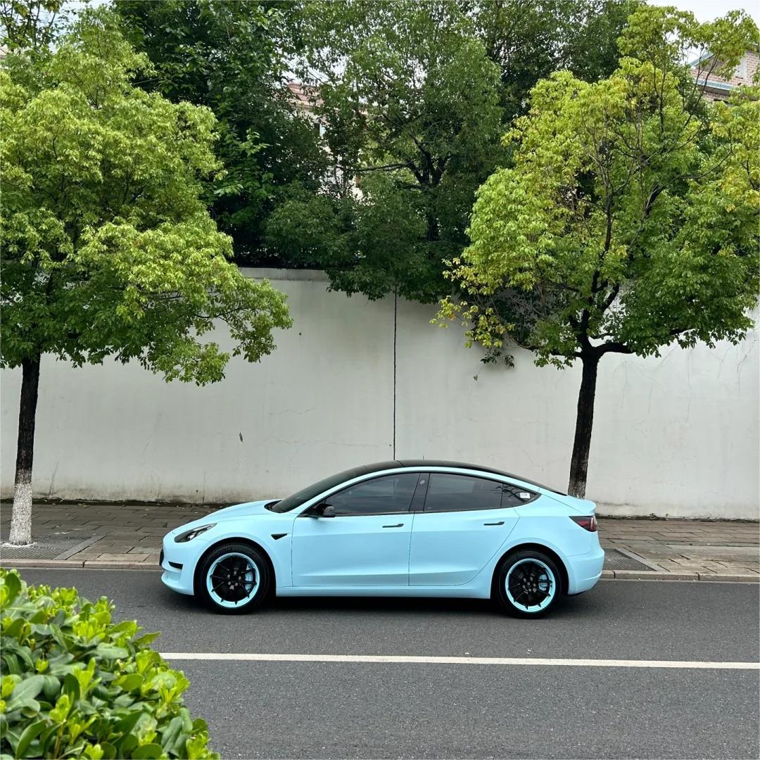Matte Satin Glacier Blue Car Vinyl Wrap product image 3 - Veloro matte vinyl wrap