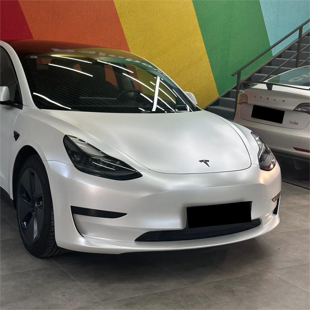 Matte Satin Pearl White Car Vinyl Wrap product image 10 - Veloro matte vinyl wrap
