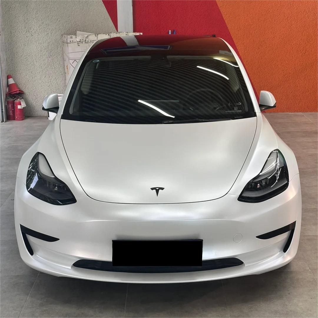 Matte Satin Pearl White Car Vinyl Wrap product image 11 - Veloro matte vinyl wrap