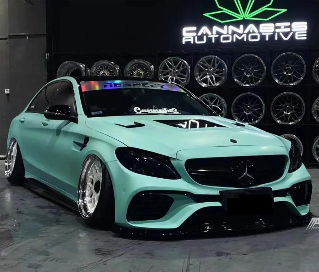 Matte Ultimate Flat Tiffany Blue Car Vinyl Wrap product image 4 - Veloro matte vinyl wrap