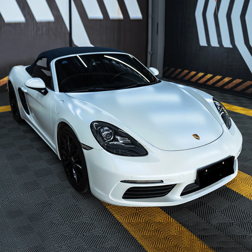 Matte Metallic Pearl White Car Vinyl Wrap PET product image 2 - Veloro matte vinyl wrap