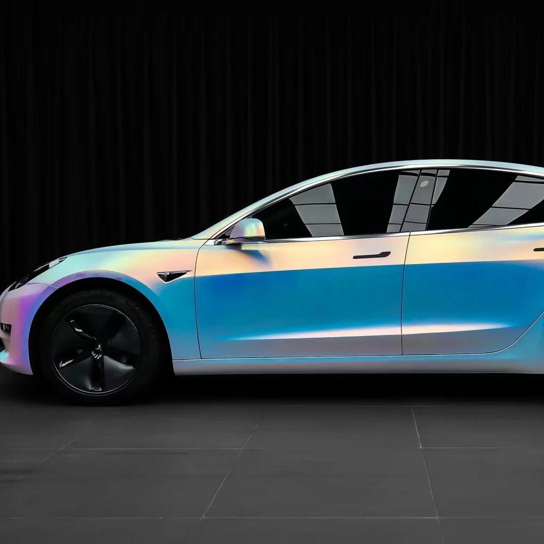 Matte White Holographic Chrome Car Vinyl Wrap product image 6 - Veloro chrome vinyl wrap